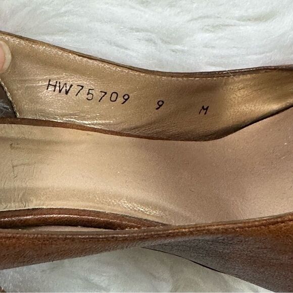 Stuart Weitzman Brown Slingback Heels with Bow Detail - Picture 7 of 10